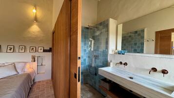 Towels, soap, toilet paper