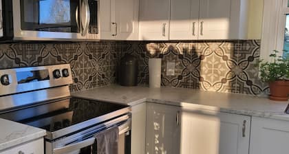 Green Blossoming, Sunny, Newly Renovated, Condo