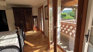 5 habitaciones, wifi y ropa de cama 