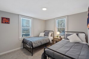 3 dormitorios, tabla de planchar con plancha, wifi y ropa de cama