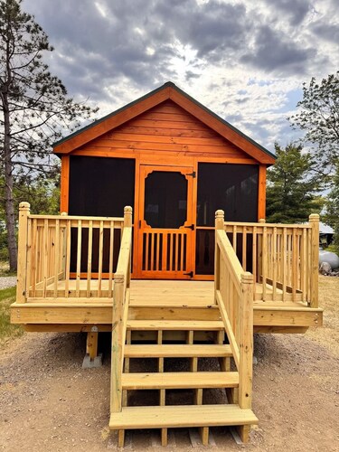 Basswood cabin, a Charming 3-bedroom cabin with AC, WiFi in marvelous Ely