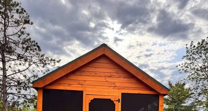 Basswood cabin, a Charming 3-bedroom cabin with AC, WiFi in marvelous Ely