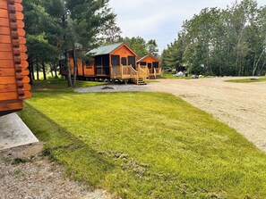 Exterior - Basswood cabin, a Charming 3-bedroom cabin with AC, WiFi in marvelous Ely (Ely)