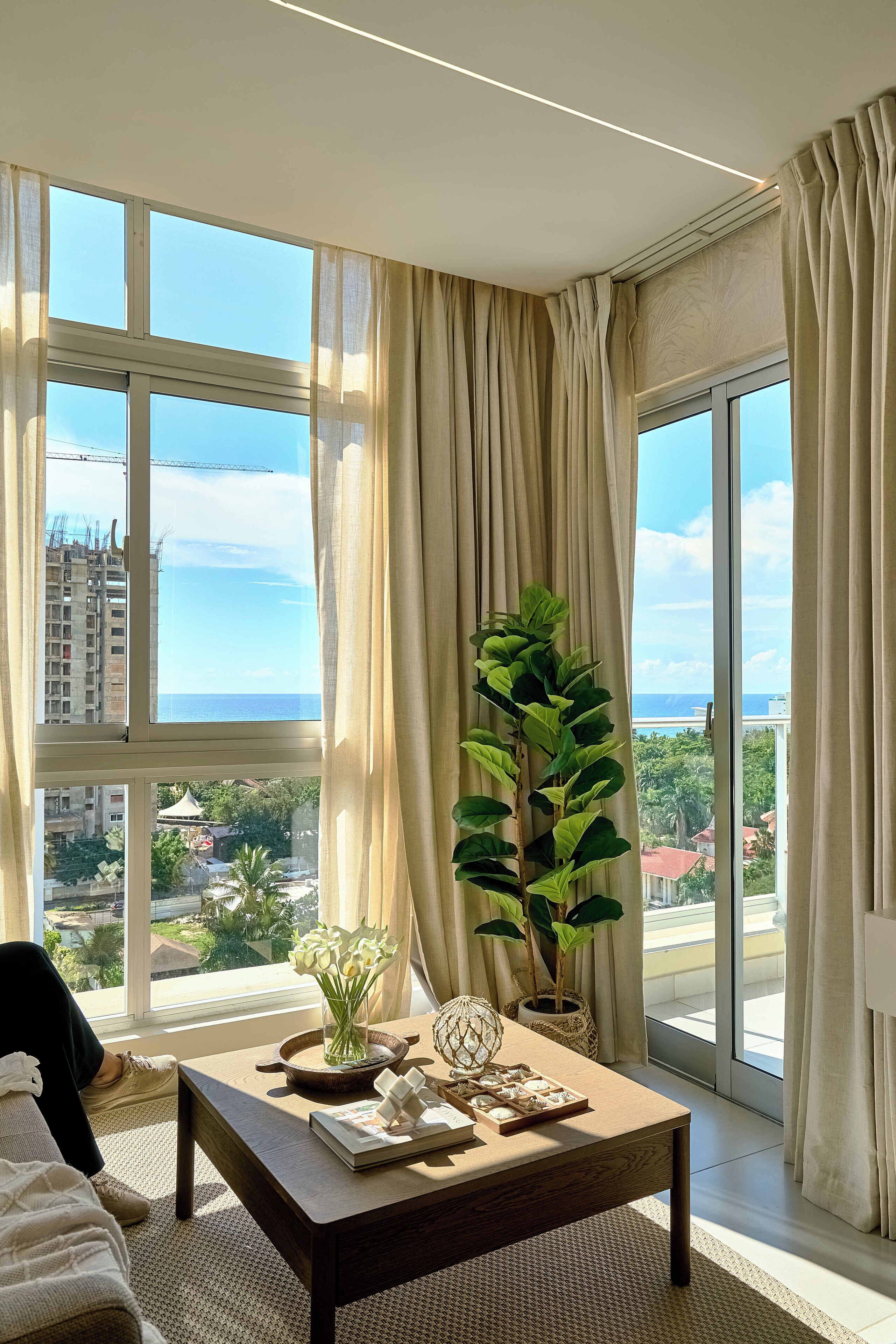 Smart TV, table tennis