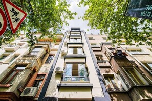 Exterior detail - Duhok Otel (Istanbul)