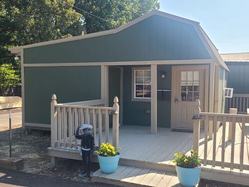 Cozy and Quiet Tiny Home
