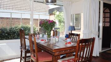 House | Dining