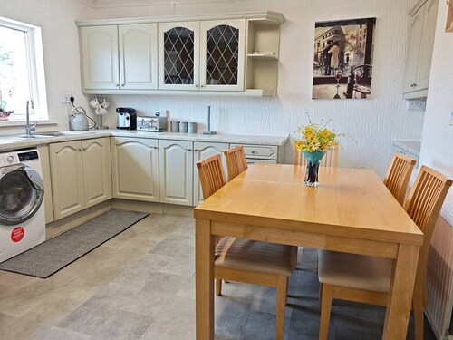 Family and pet-friendly flat near beach and countryside