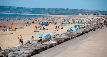 Accessible beach bungalow near Aberavon