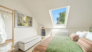 1 bedroom, desk, iron/ironing board, free WiFi