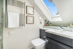 Hårtørrer, håndklæder