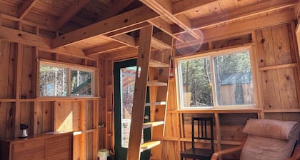 Rustic Sawtooth Retreat - just minutes from Grand Marais