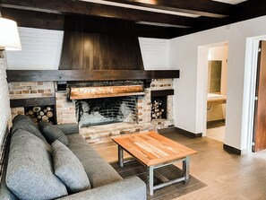 Appartement, vue lac | Coin séjour