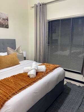 1 bedroom, in-room safe, iron/ironing board, free WiFi