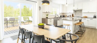 20 Acre Luxe Family Getaway with Hot Tub, Game Room