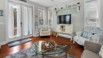 House, Multiple Beds, Patio, Garden View (Walking on Waves) | Living area | 42-inch flat-screen TV with digital channels