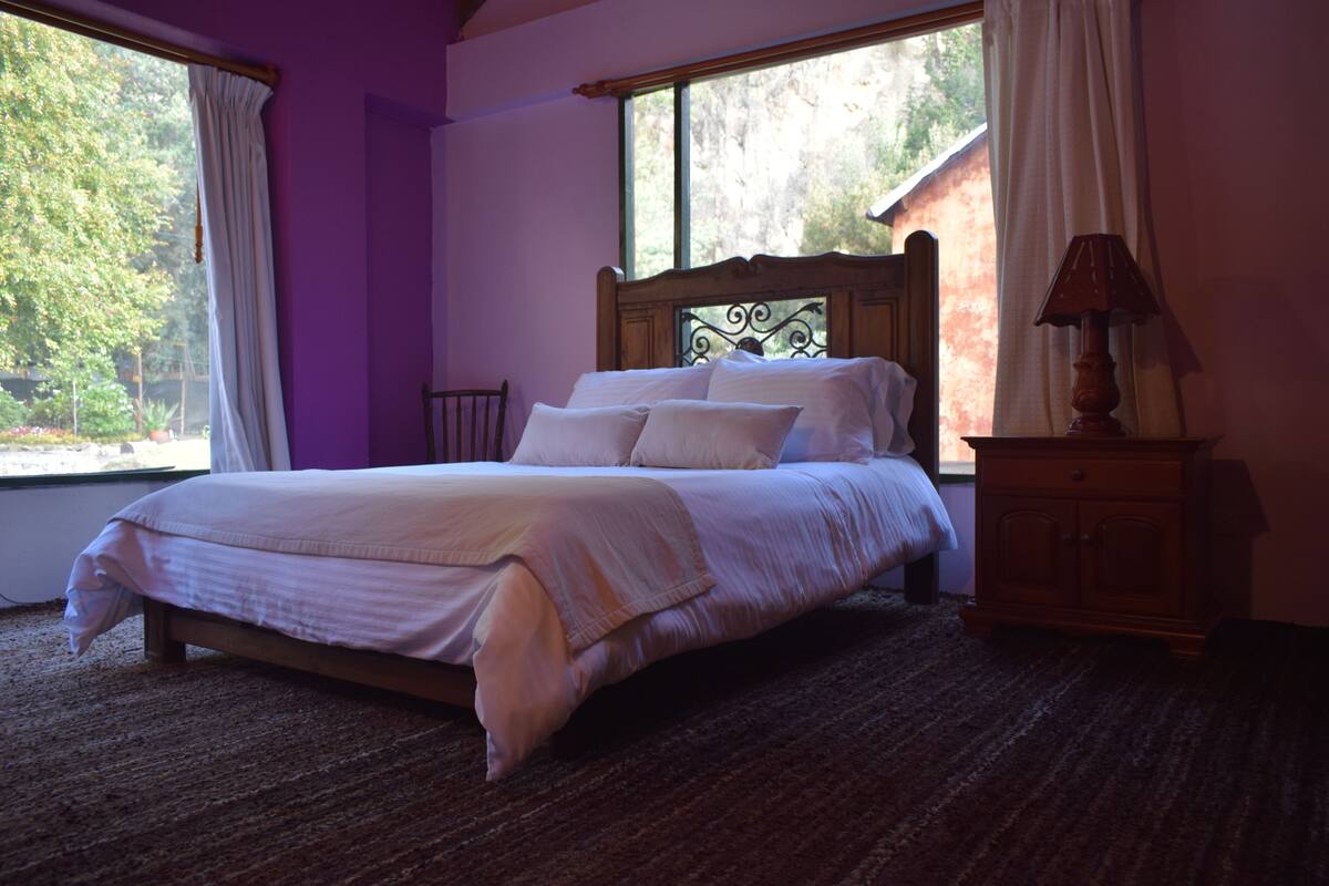 Classic Double Room, Mountain View | WiFi (free), individually decorated, individually furnished, bed sheets
