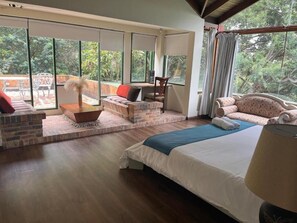 Luxury Triple Room, Mountain View | Free WiFi