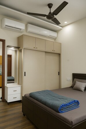 4 habitaciones, tabla de planchar con plancha y wifi gratis 