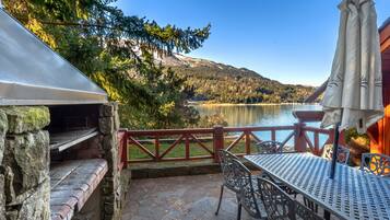 In-room safe, soundproofing, free cribs/infant beds, WiFi