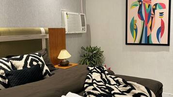 3 slaapkamers, een strijkplank/strijkijzer, wifi