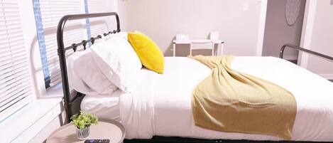 1 bedroom, iron/ironing board, WiFi, bed sheets