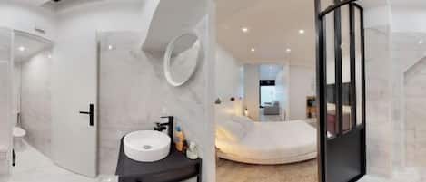 Soundproofing, iron/ironing board, cots/infant beds