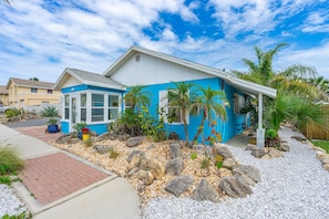 House (2 Bedrooms) | Front of property