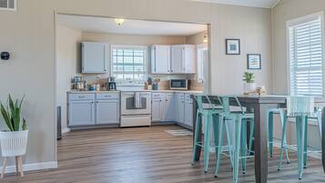 Microwave, oven, stovetop