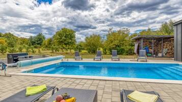 House (Four Bedroom Holiday House Mali Raj w) | Outdoor pool