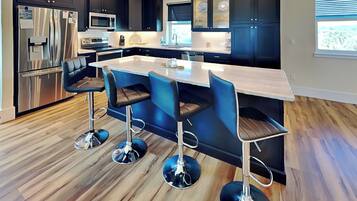 House (3 Bedrooms) | Property amenity