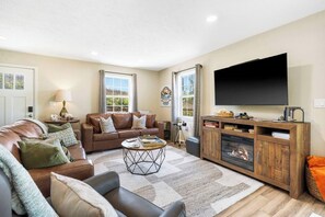 Smart-TV, peis, videospill og fotballspill