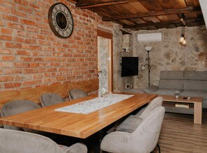 House (Three Bedroom Holiday Home with Sauna) | Dining room - Holiday Home Šapat Šume (Ribnik)