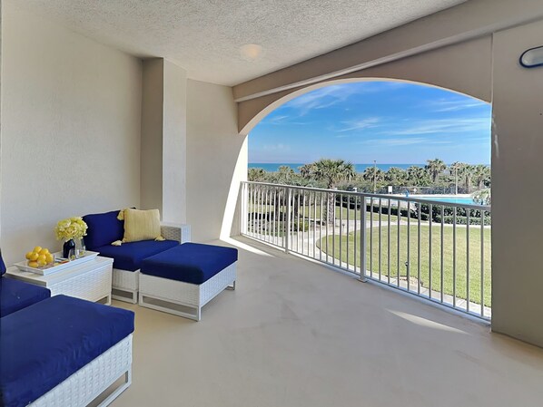 Condo (2 Bedrooms) | Property amenity