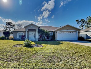 House (3 Bedrooms) | Property amenity - Endless Summer by Distinctive Beach Rentals (Palm Coast)