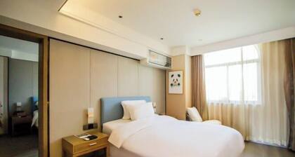 YinShu Hotel(Chengdu Panda BaseStore)