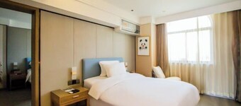 YinShu Hotel(Chengdu Panda BaseStore)