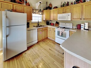 Studio (2 Bedrooms) | Property amenity