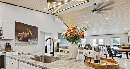 New Modern | Fire Pit | 4 BR/3 Baths