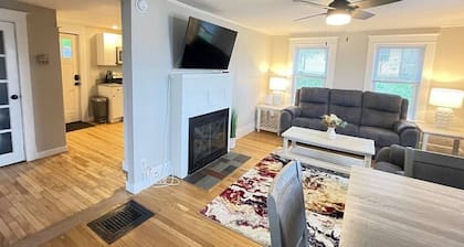 Waterfront Cape | 3BR/2 Bath| Fire Pit
