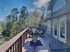 Studio (2 Bedrooms) | Property amenity - Hilltop Hideaway by Jackson Mountain Rentals (Gatlinburg)