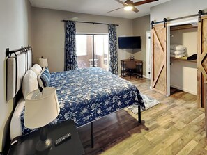 Studio (4 Bedrooms) | Property amenity
