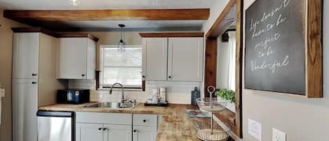Studio (4 Bedrooms) | Property amenity