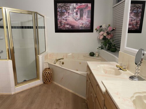 Comfortable, FULLY furnished 3 Bedroom Home on Burleson Cul-De-Sac