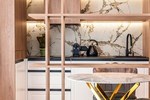 Microwave, oven, stovetop, dishwasher