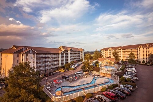 Wow! Location! Condo located right off Parkway!