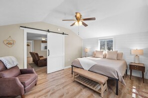 1 bedroom, desk, free WiFi, bed sheets