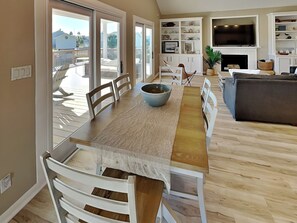 House (4 Bedrooms) | Property amenity - Papa's Paradise by Ryson Vacation Rentals (Galveston)