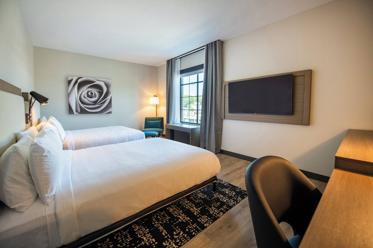 In-room safe, desk, laptop workspace, blackout curtains