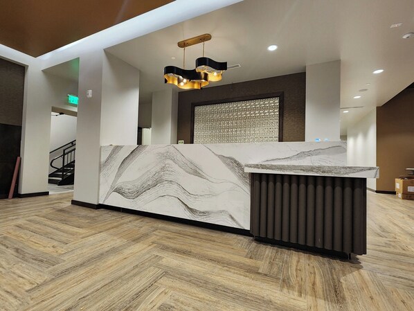 ฝ่ายต้อนรับ